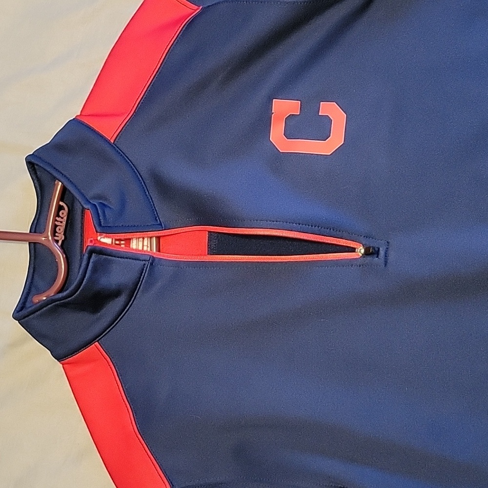 Cleveland "Indians" quarter zip sweatshirt M worn once LIKE NEW VINTAGE